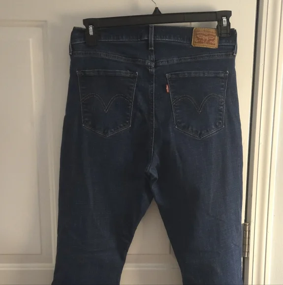 Levi's Dark Blue Straight Leg Women's Jeans - Picture 2 of 2